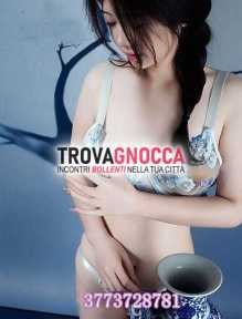 💗 💗 favolosa giovane e orientale incantevole tutto quello che faccio sexy e assolutamente. ma assolutamente.💗💗