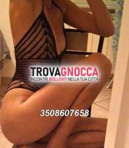 a cisanello 💋 sarah italiana 22 anni giovanissima e fantastica 💋 foto reali garantite al 100 💋