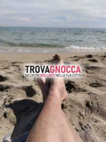 cercasi sex e divertimento 1 o 2 maschi preferibilmente colore neri attivi o attivo-versatili. cercasi sex e divertimento 1 o 2 maschi preferibilmente colore neri attivi o attivo-versatili.