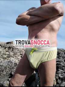 cercasi sex e divertimento 1 o 2 maschi preferibilmente colore neri attivi o attivo-versatili. cercasi sex e divertimento 1 o 2 maschi preferibilmente colore neri attivi o attivo-versatili.