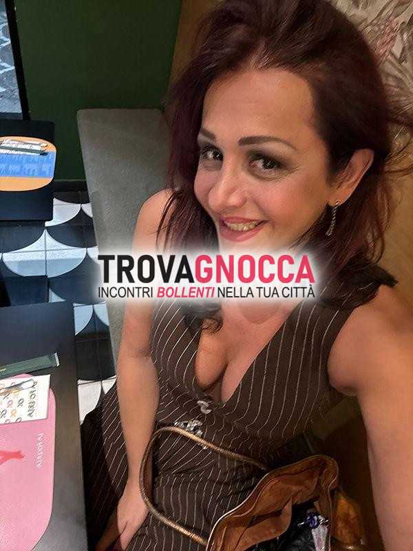 la magnifica silvana è nuovo qui pochi giorni via arenaccia pronti mandarvi dei selfie. sono disponibile anche incontrarvi nella zona arenaccia