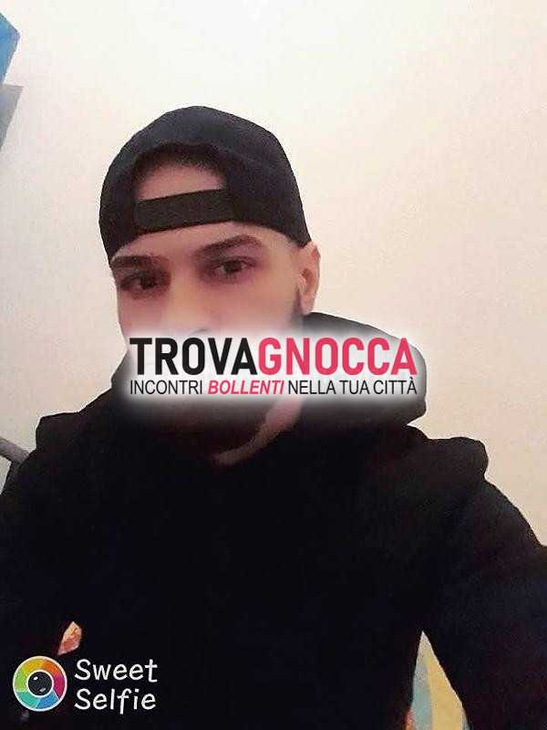 siamo tre ragazzi pronti offrirti massaggi indimenticabili