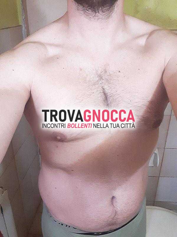ragazzo passionale e dotato desidera trovare donna incontro intenso.