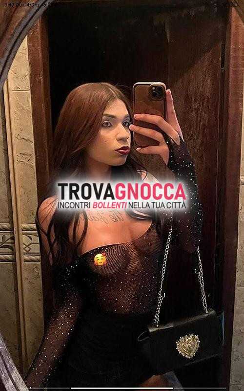 transessuale novita bambola sesso sia attiva che passiva che vive sola.
