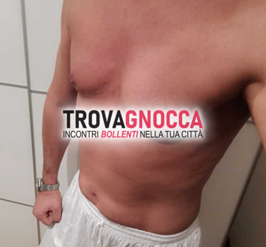 massaggiatore lei esperto tantra yoni piacevole relax femminile.