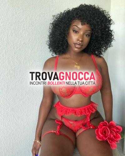 lisa 💋🔥😍 vagina bagnata e vogliosa essere leccata amo godere e far godere bellezza sensuale e affascinante