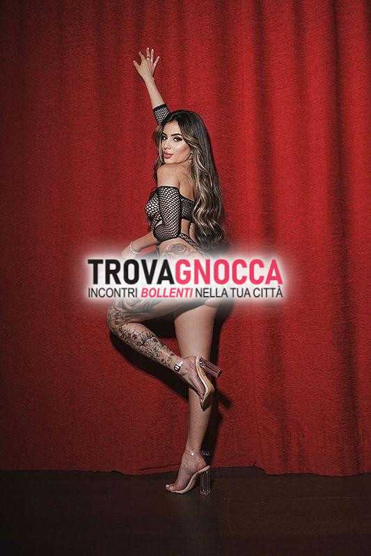 sono geraldine 🫦 ragazza bella e giovane sempre pronta offrire momenti intensi💕 disponibile anche amiche 👯‍♀️