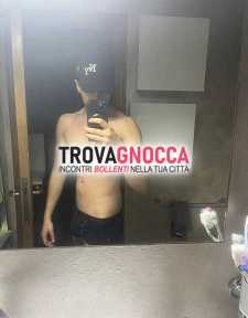 escort giovane 19 anni bello e affascinante disponibile solo escort
