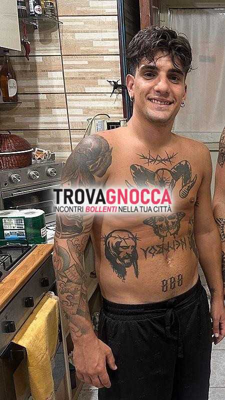 giovane uomo desidera incontrare donna matura vivere esperienze trasgressione.
