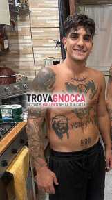 giovane uomo desidera incontrare donna matura vivere esperienze trasgressione.