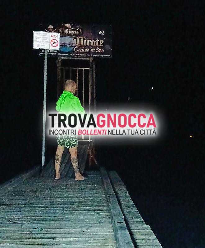 cerco coppie o anche singole mature momenti condivisione autentica. non ho interesse cacciatori foto o mercenari.