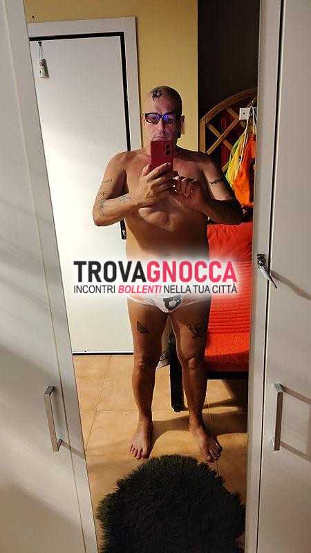 sarei entusiasta diventare amico intimo coppia