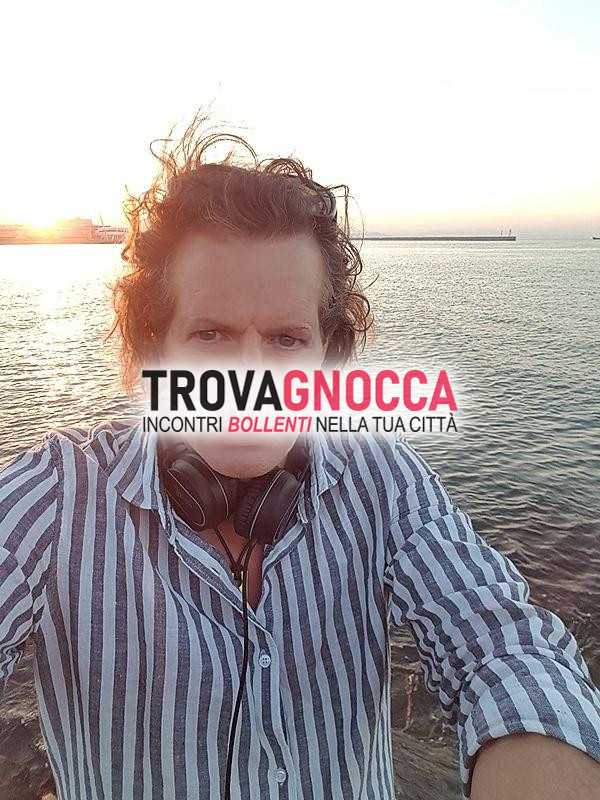 sarei entusiasta diventare amico intimo coppia