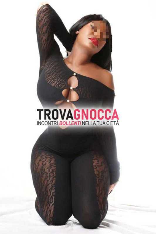 new entry - bella giovane massaggiatrice dolcissima latina sexy. solo massaggi non deboli cuore foto 100 reali