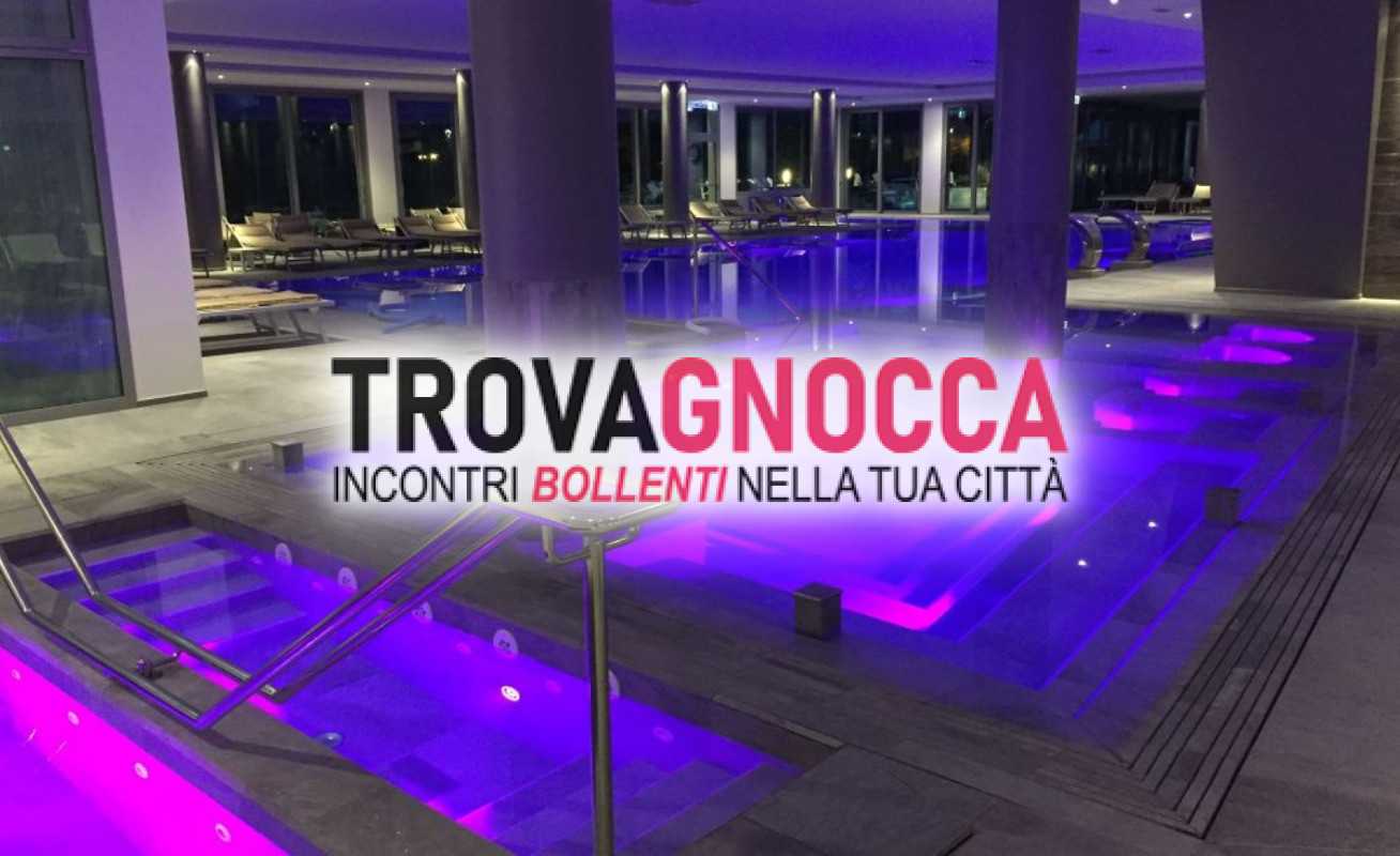 cerco amica spa disco naturista