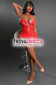 new entry - bella giovane massaggiatrice dolcissima latina sexy. solo massaggi non deboli cuore foto 100 reali