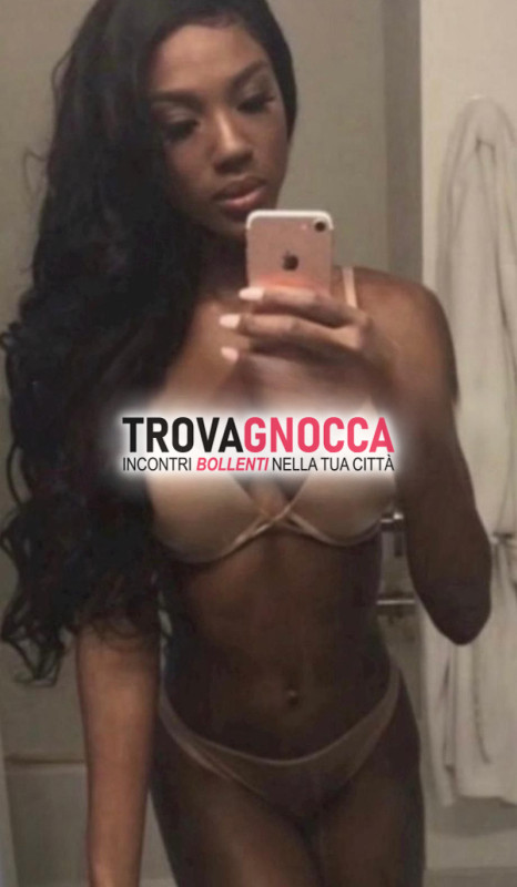 sara novità prima volta ragazza 5 stelle⭐⭐ affascinante e sexy bambolina amante dei preliminari al naturale