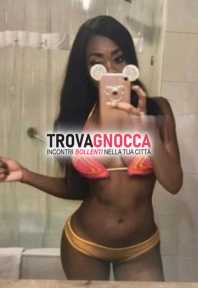 sara novità prima volta ragazza 5 stelle⭐⭐ affascinante e sexy bambolina amante dei preliminari al naturale