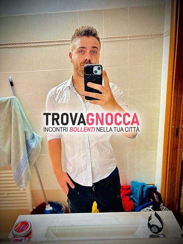 festino sfrenato amici aperto singole e coppie ma no mercenari.