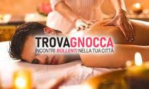 massaggi oli americani un'esperienza avvolgente e sensuale scopri piacere farti coccolare mani esperte ambiente rilassante.