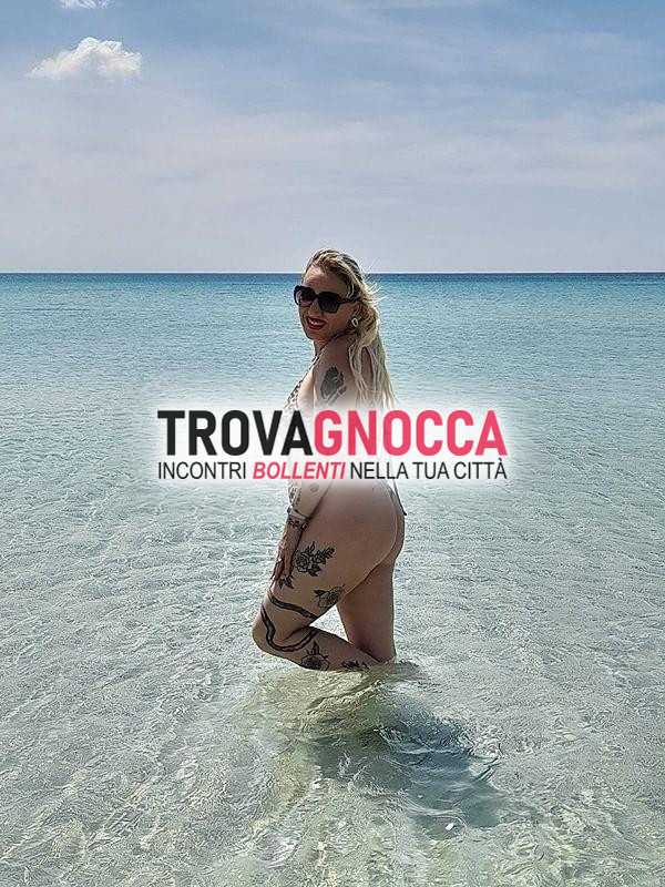 massaggio sensuale corpo corpo.