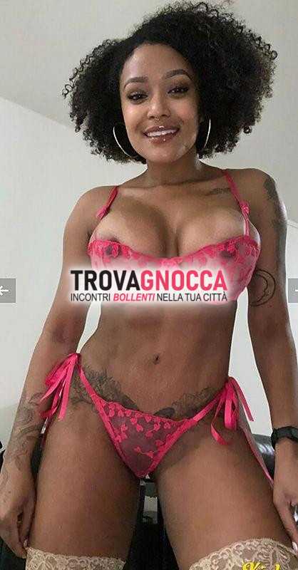 😘piccola troia🐩🐩😘mi piace gustare mia calda bocca 👄🍭 e ricevere leccate fino sentirmi bella bagnata 🤤🍭❤️