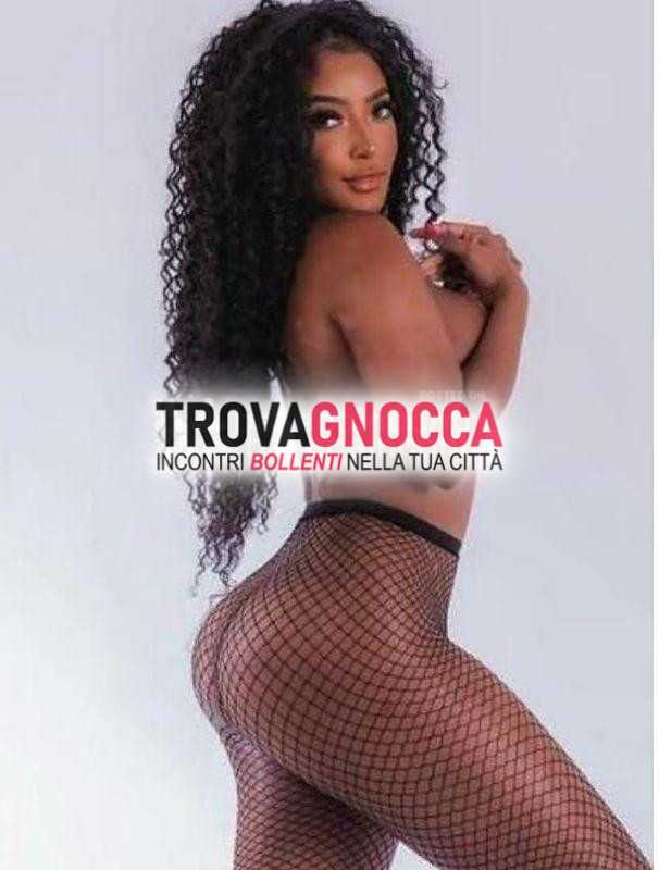 asia altamura bomba sexy fascino unico È diavoletta sensuale e affascinante che ti aspetta momenti indimenticabili ambiente climatizzato.