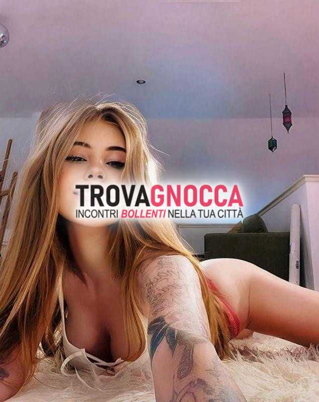 il tuo desiderio inconfessabile ha nome rebecca 😏💄🔥