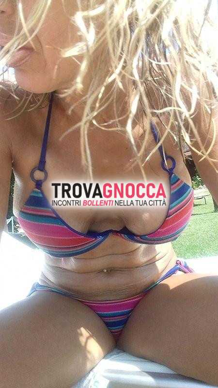 signora italiana bionda casa sola soletta pronta divertirci e trasgredire insieme. non c'È fretta mi trovi calda accogliente e sensuale pronto godere questo momento