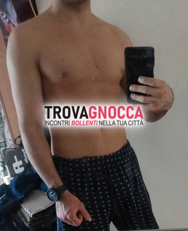 cerco attivo pompino ingoio abituale