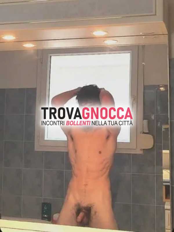 📸ragazzo dotato carino cerca coppie vogliose eventuale incontro anche donne singole 360 gradi