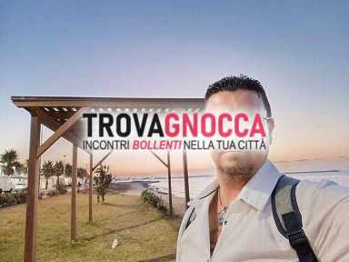 cerco esclusivamente persone gay che siano single o coppia gay autonoma.
