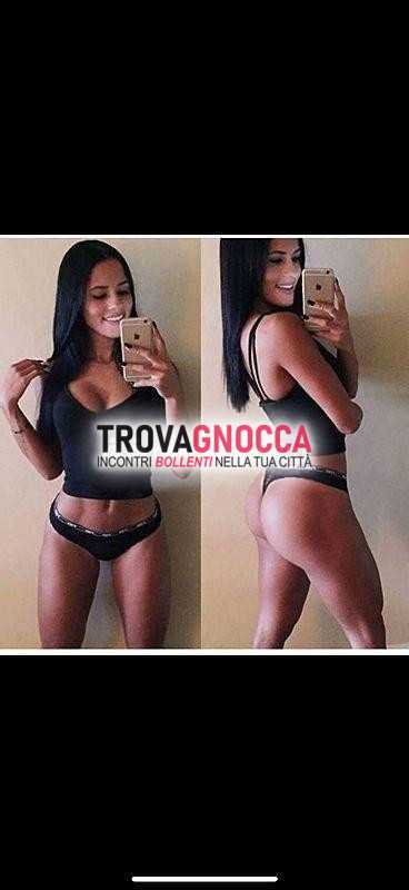 fermati parma studentessa reale disposizione aria condizionata. sono zoccoletta che ama prendere cazzi e offrire massaggi coi piedi disponibile 24 ore 24