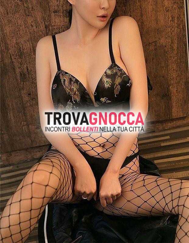 💜_foto_100_ giovane e sexy ragazza orientale davvero completa██