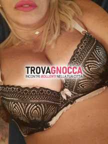 🌶 donna disponibile videochiamata sexy 🫦 chat coinvolgente 🫦 video personalizzati te 🫦 piacere coppia durante videochiamata
