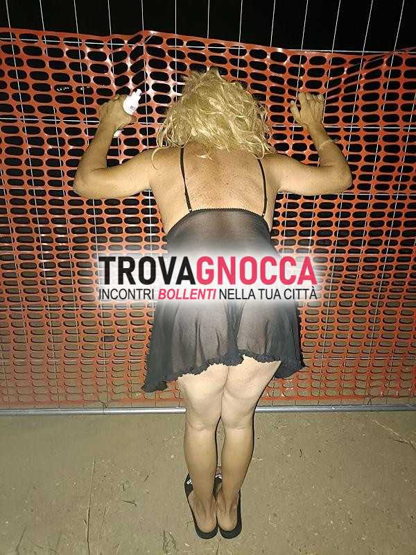 in giro questa mattina nella zona ionica fino davoli sono alla ricerca ospite attivo bella sessione passione e rilassante doccia afterward.
