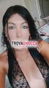 non rispondo assolutamente numeri sconosciuti. ragazza irresistibile e molto dolce corpo sogno e alta tutta te