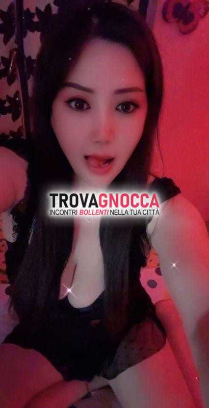 🍓girl gola profonda🍓 ragazza orientale sensuale🍓 offre servizio completo squirting bocchino al naturale e venuta bocca momenti indimenticabili