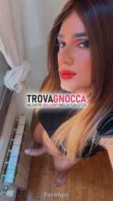 bruna transessuale lasciati avvolgere dalle mie labbra e calore che emano gambe sarò tuo peccato irresistibile