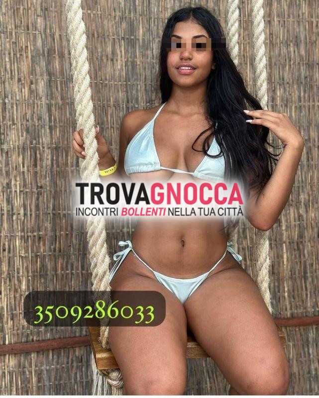 zona porto 😊 nuovo nuovo👸🏻 karen porcellina giovane piÙ brava ti aspetta esperienze hot🔥 e pompini paura 😈 passionali posizione sensuale '69'. goditi massaggi e leccami bene.❤️