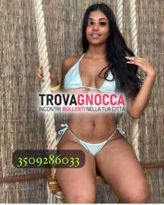 zona porto 😊 nuovo nuovo👸🏻 karen porcellina giovane piÙ brava ti aspetta esperienze hot🔥 e pompini paura 😈 passionali posizione sensuale '69'. goditi massaggi e leccami bene.❤️