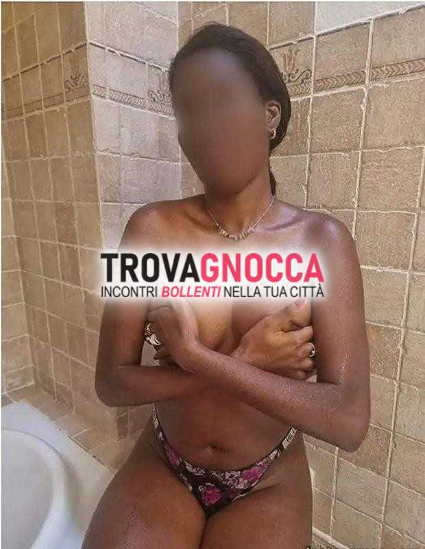 prima volta verona valentina bellezza che emana eleganza classica e che È interamente disposizione te ❤️ godi dei massaggi anche durante serate