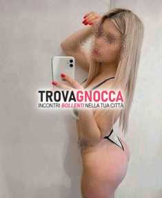💦💦💦coppia composta giovane e bellissima donna cerca uomini generosi💸💸💸si accettano solo persone serie e generose