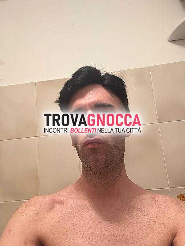 ragazzo romano 29 anni offre pompo speciale ingoio garantito tutto gratis 👅💧
