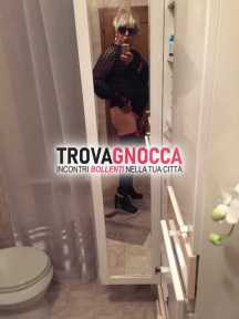 ornella trav porca esibiozionista depravata totalmente depilata pelle profumata donna cerca cazzo possessivo e autoritario