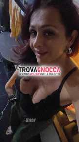 appena arrivata zona splendida top transessuale silvana star cinema italiano è qui offrirvi straordinari selfie