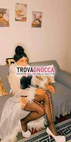 trav latino molto sexy cazzutta e decisamente bella sempre più attiva