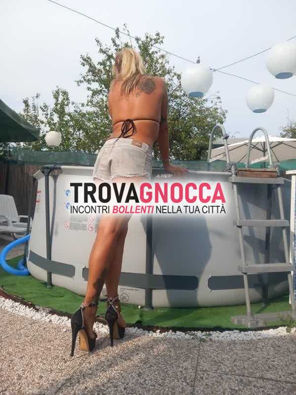 oggi È mercoledÌ e ho programma due coppie cuckold serata indimenticabile