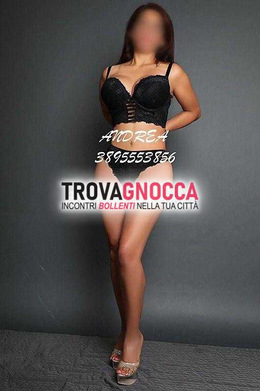 archi milazo😘andrea È appena arrivata😘piccola troi.a🐩😘amo ciucciare mia calda bocca 👄 e m'illumino quando vengo leccata fino bagnarmi 😍😍