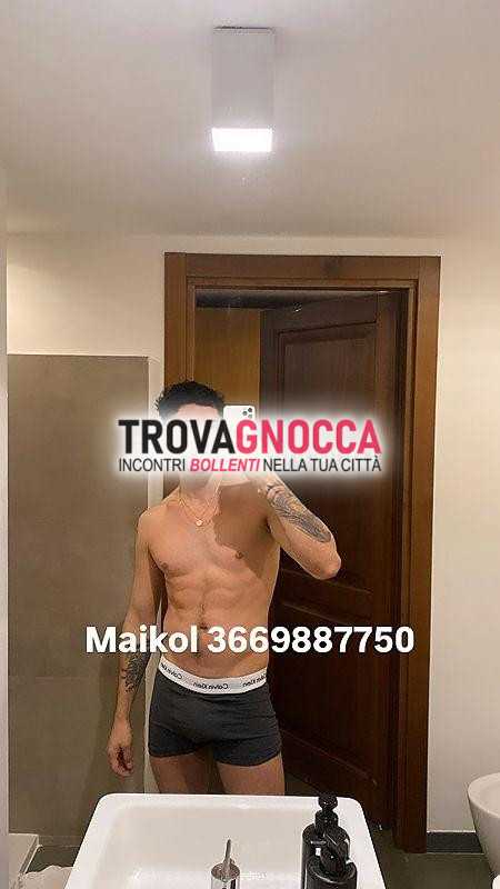🇻🇪🇮🇹gallarate cittÀ🇮🇹🇻🇪 😈maikol ragazzo poliedrico 😈 📵non rispondo numeri anonimi 🔞per adulti solamente ✅cerco solo persone generose e eleganza